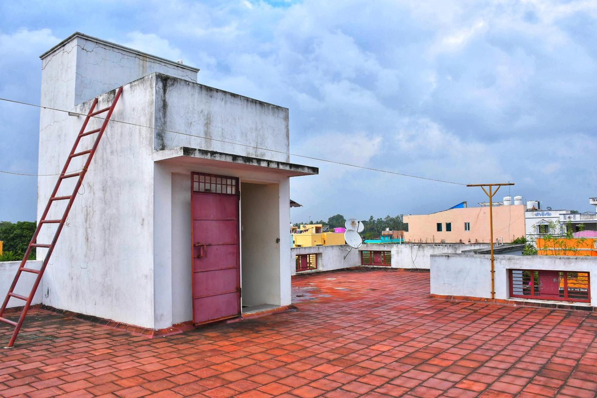 Revive Inn Pondy - Rooms & Villa Pondicherry Exterior photo