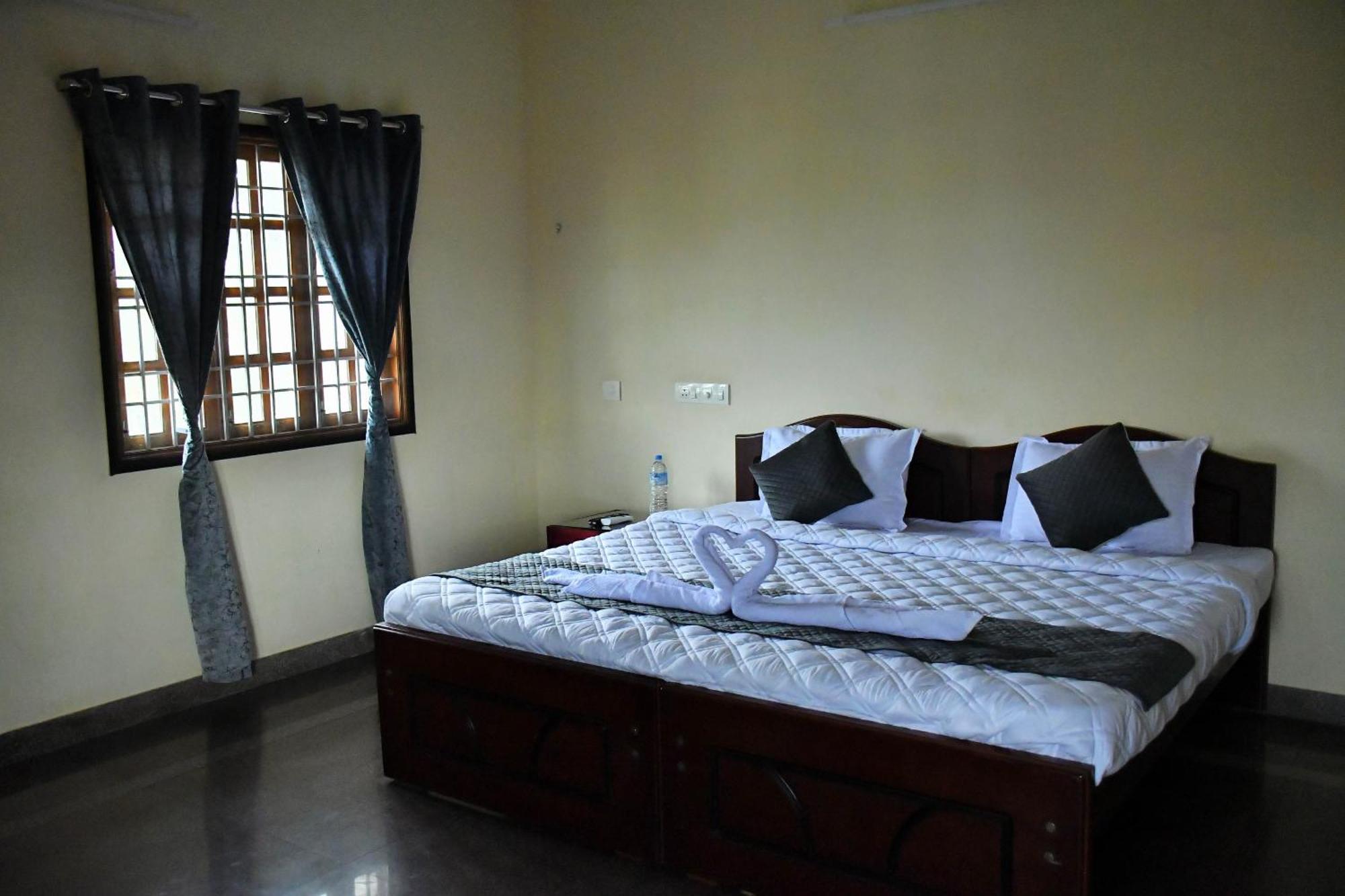 Revive Inn Pondy - Rooms & Villa Pondicherry Exterior photo