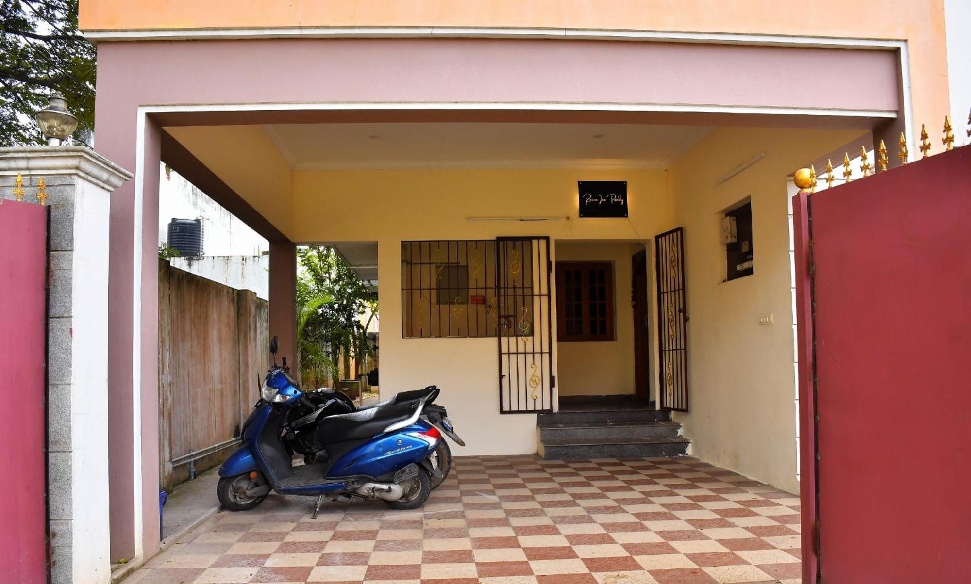 Revive Inn Pondy - Rooms & Villa Pondicherry Exterior photo