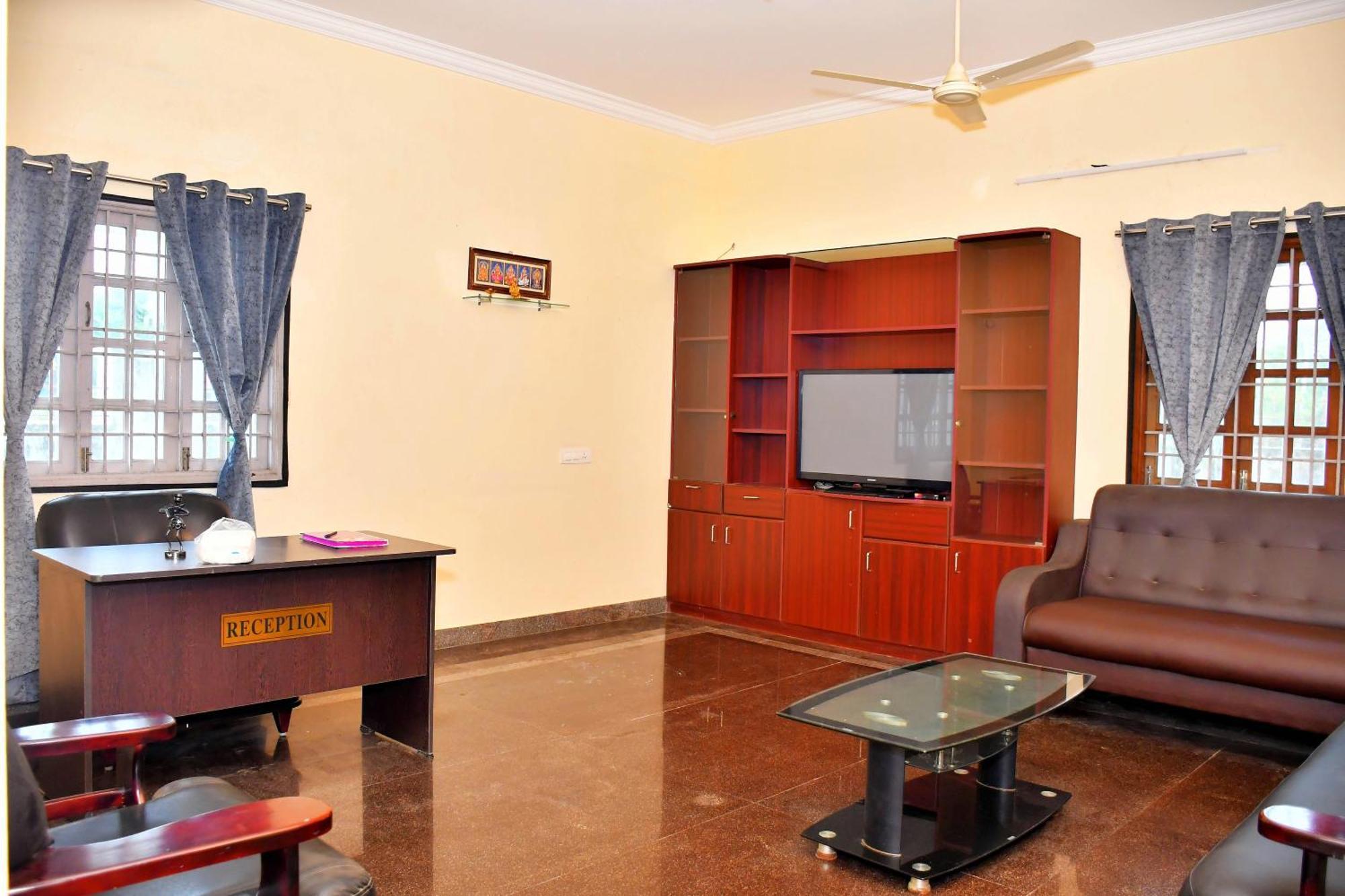 Revive Inn Pondy - Rooms & Villa Pondicherry Exterior photo