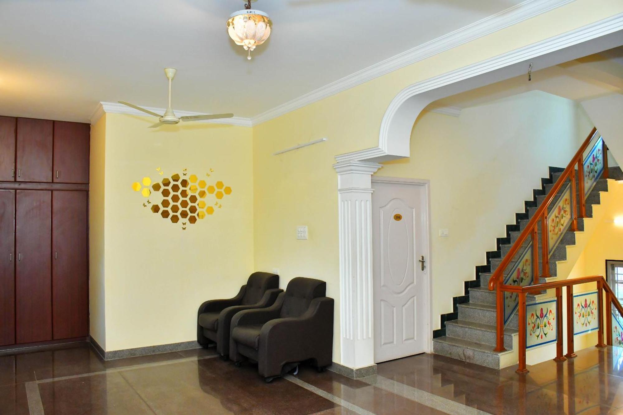 Revive Inn Pondy - Rooms & Villa Pondicherry Exterior photo